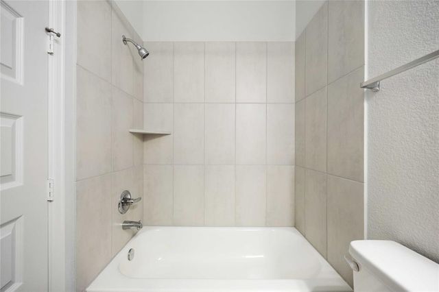 5615 Water Lilies Drive, Manvel, TX 77578