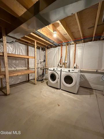 36 Vly Road 38A, Colonie, NY 12205