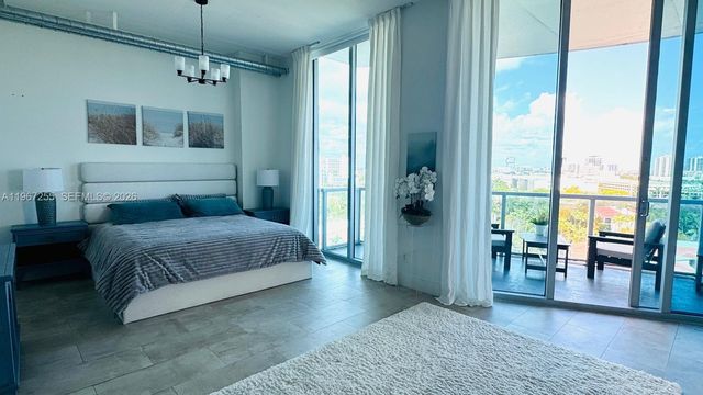 3029 NE 188th St 902, Aventura, FL 33180