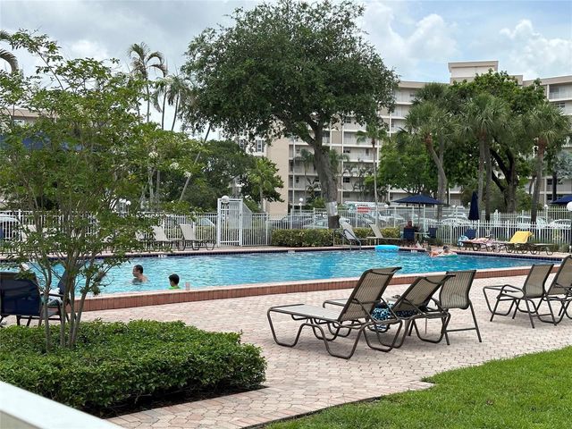 2651 S Course Drive 503, Pompano Beach, FL 33069