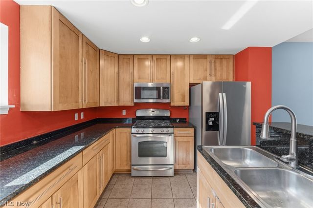 1266 W 74th Street, Cleveland, OH 44102