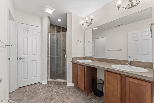 1266 W 74th Street, Cleveland, OH 44102