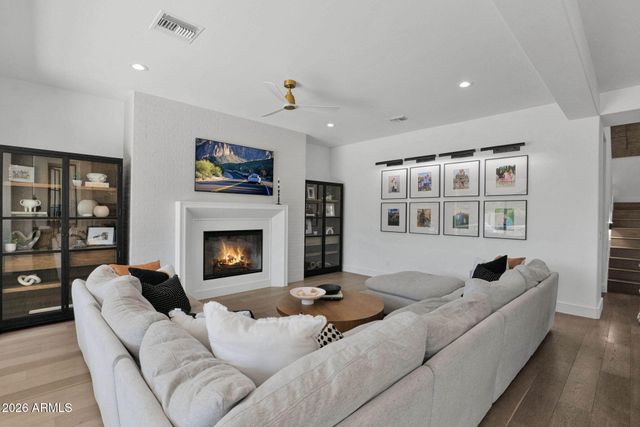 9959 E EDGESTONE Drive, Scottsdale, AZ 85255
