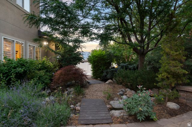 292 E CLUBVIEW LN, Lehi, UT 84043