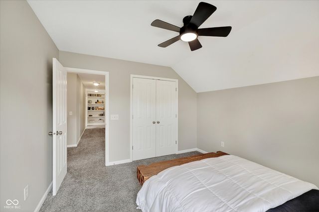 13714 Heatherfield Drive W, Fishers, IN 46038