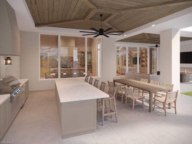 601 Carica RD, Naples, FL 34108