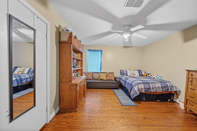 202 Sweed Street, Brenham, TX 77833