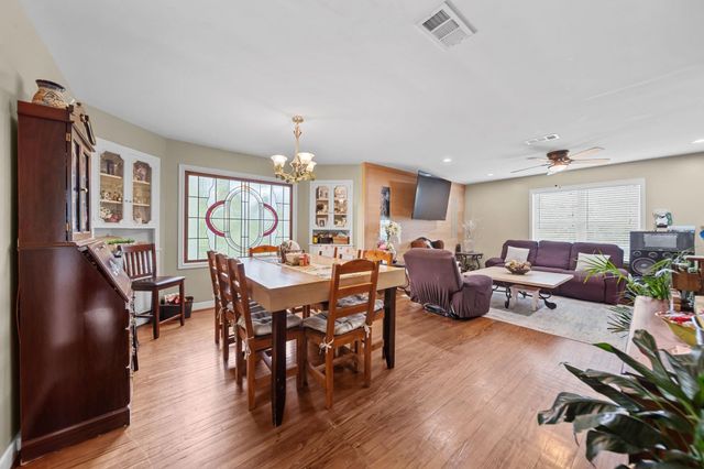 202 Sweed Street, Brenham, TX 77833