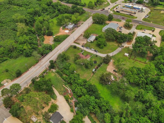 202 Sweed Street, Brenham, TX 77833