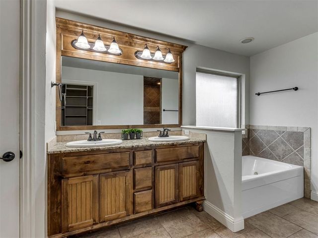 4800 NW 153rd Street, Edmond, OK 73013