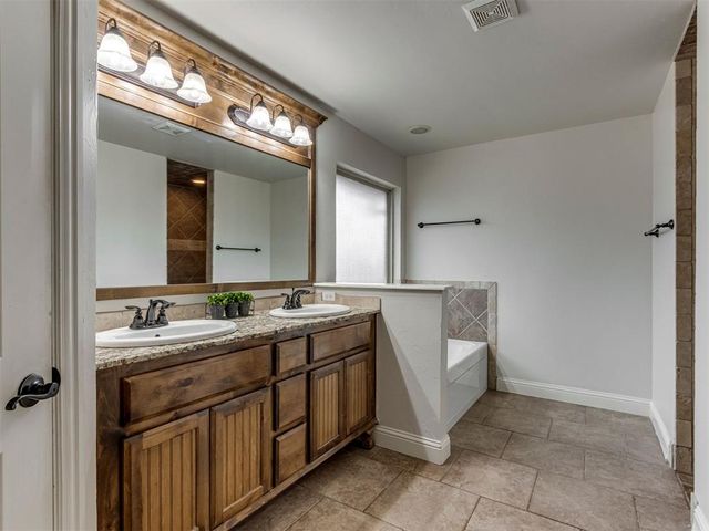 4800 NW 153rd Street, Edmond, OK 73013