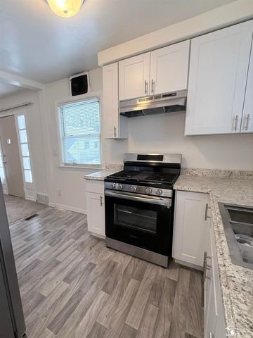 18821 Margareta Street, Detroit, MI 48219