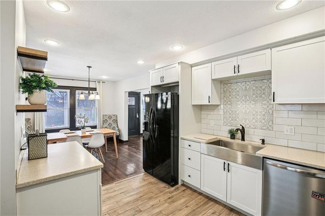 1400 E 28th Street, Kansas City, MO 64109