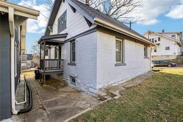 1400 E 28th Street, Kansas City, MO 64109