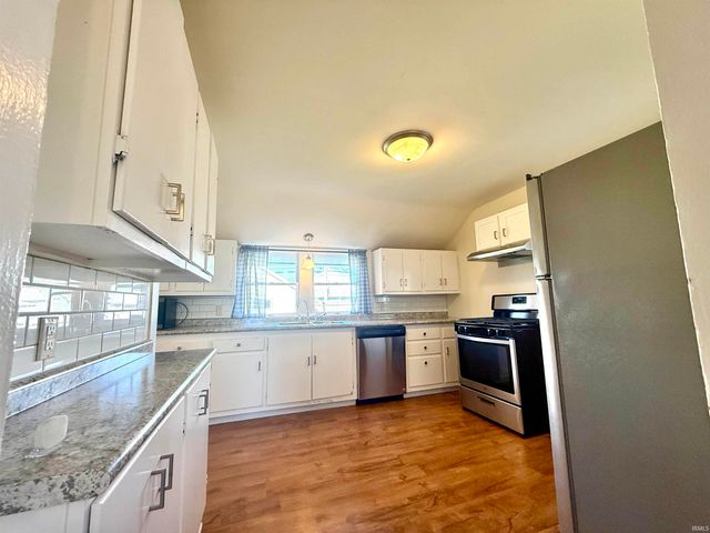 402 W 7Th Street, Mishawaka, IN 46544