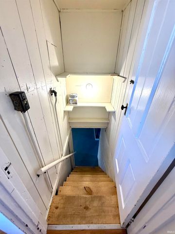 402 W 7Th Street, Mishawaka, IN 46544