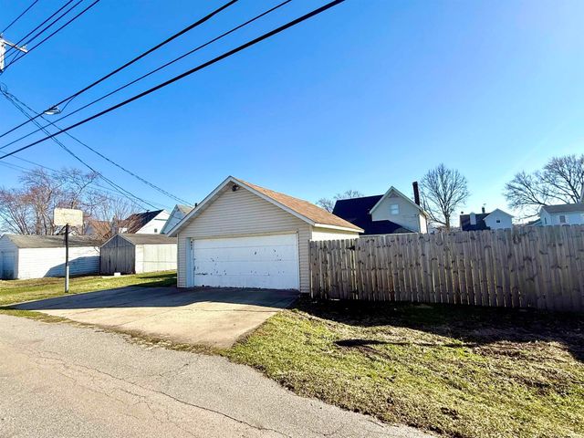 402 W 7Th Street, Mishawaka, IN 46544