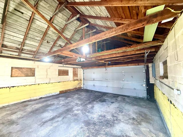 402 W 7Th Street, Mishawaka, IN 46544