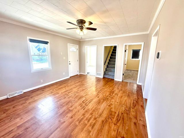 402 W 7Th Street, Mishawaka, IN 46544