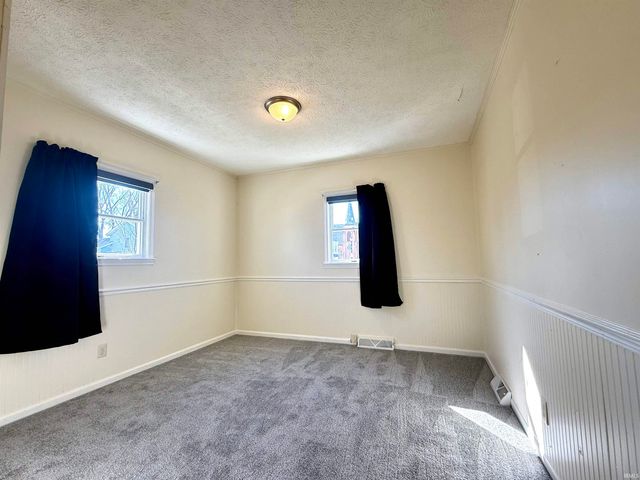 402 W 7Th Street, Mishawaka, IN 46544