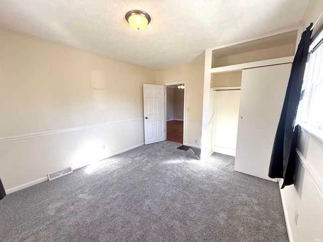 402 W 7Th Street, Mishawaka, IN 46544