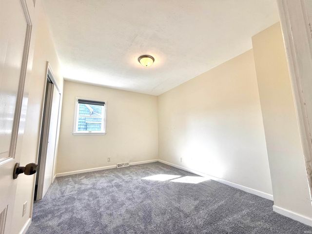 402 W 7Th Street, Mishawaka, IN 46544