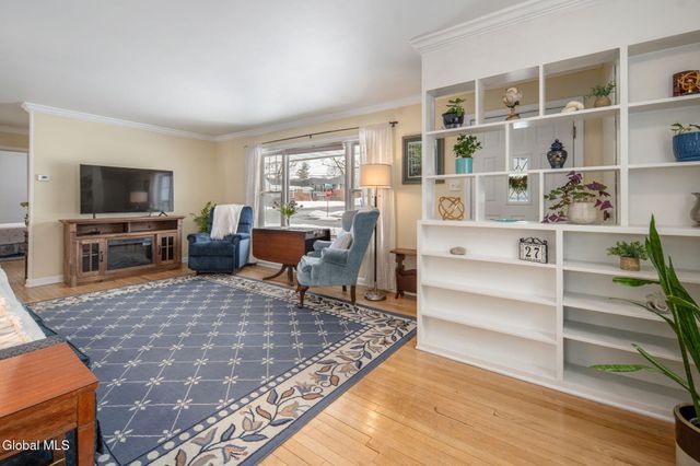 27 Croswell Street, Albany, NY 12206