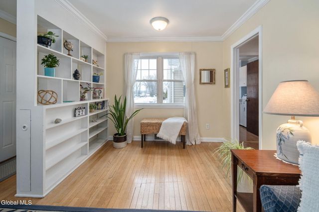 27 Croswell Street, Albany, NY 12206