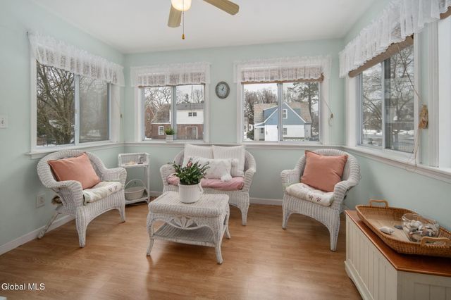 27 Croswell Street, Albany, NY 12206