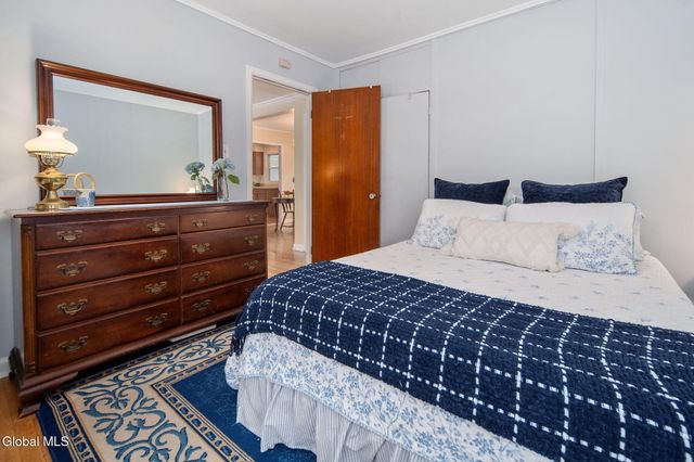 27 Croswell Street, Albany, NY 12206