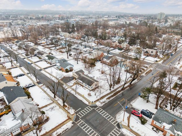 27 Croswell Street, Albany, NY 12206