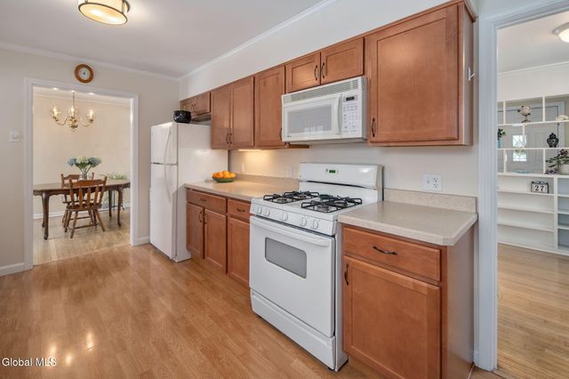 27 Croswell Street, Albany, NY 12206