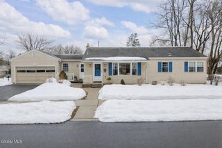 27 Croswell Street, Albany, NY 12206