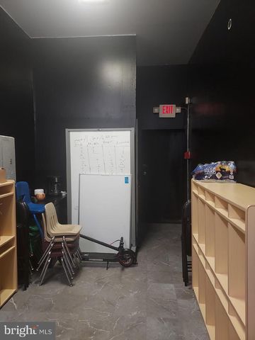 6106 LANSDOWNE AVE, Philadelphia, PA 19151