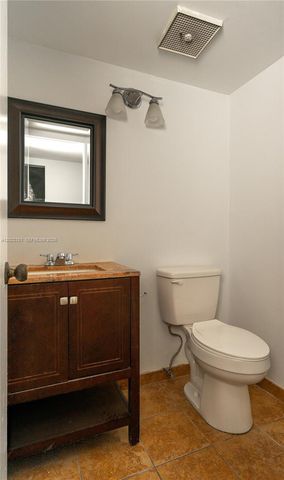 406 NW 68th Ave 410, Plantation, FL 33317