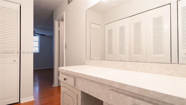 406 NW 68th Ave 410, Plantation, FL 33317