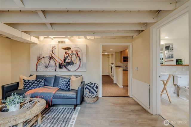 1311 N 78th Street, Seattle, WA 98103