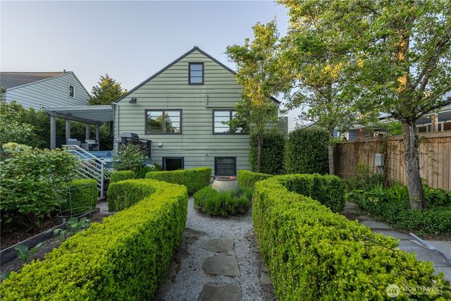 1311 N 78th Street, Seattle, WA 98103