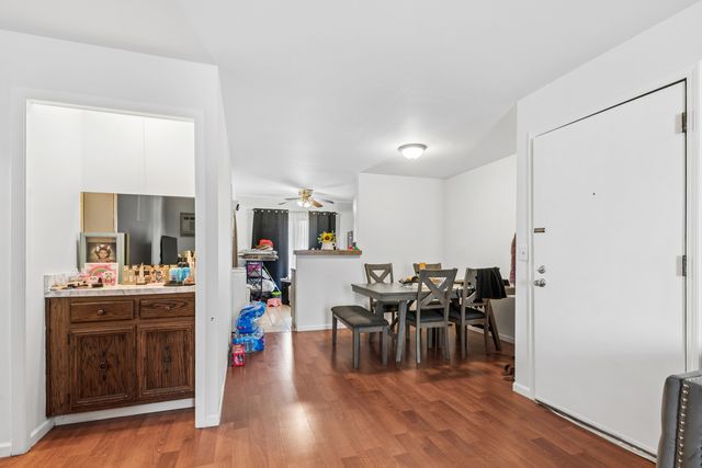 175 N Waters Edge Drive 201, Glendale Heights, IL 60139