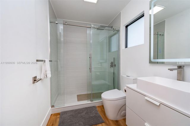 412 NW 41st St, Miami, FL 33127