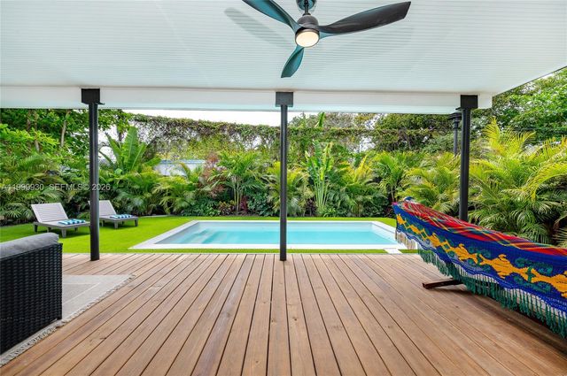 412 NW 41st St, Miami, FL 33127