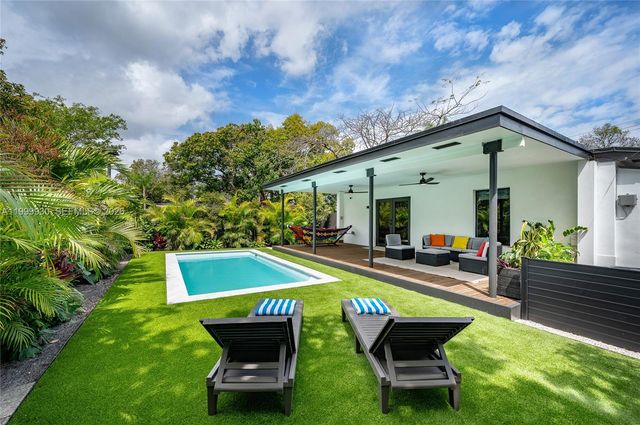 412 NW 41st St, Miami, FL 33127