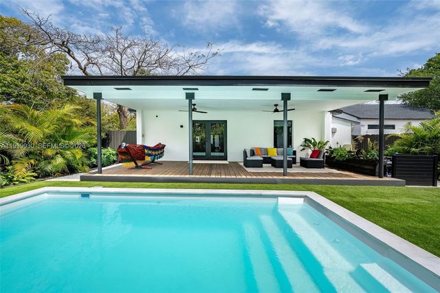 412 NW 41st St, Miami, FL 33127