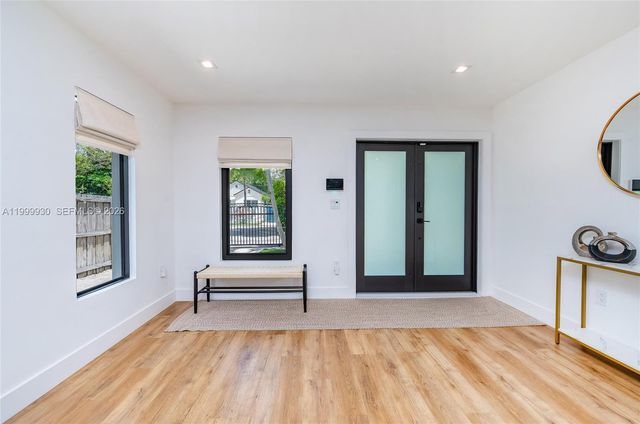 412 NW 41st St, Miami, FL 33127