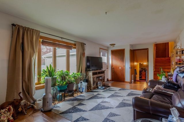 44 Baker St, Brockton, MA 02302