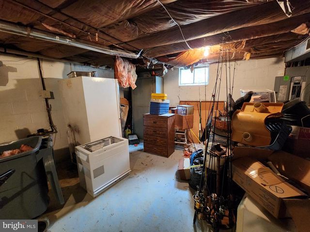 819 OLD HARMONY RD, Newark, DE 19711