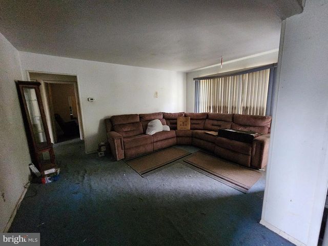 819 OLD HARMONY RD, Newark, DE 19711