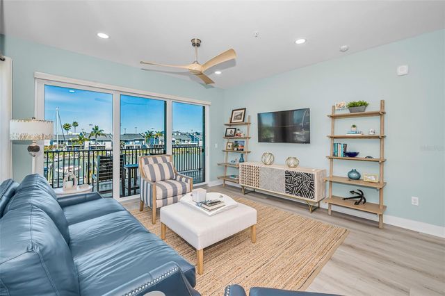 400 150TH AVENUE 207, Madeira Beach, FL 33708