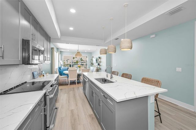 400 150TH AVENUE 207, Madeira Beach, FL 33708