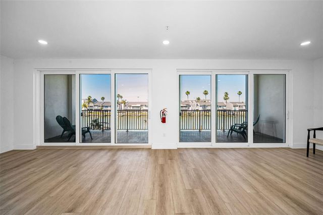 400 150TH AVENUE 207, Madeira Beach, FL 33708